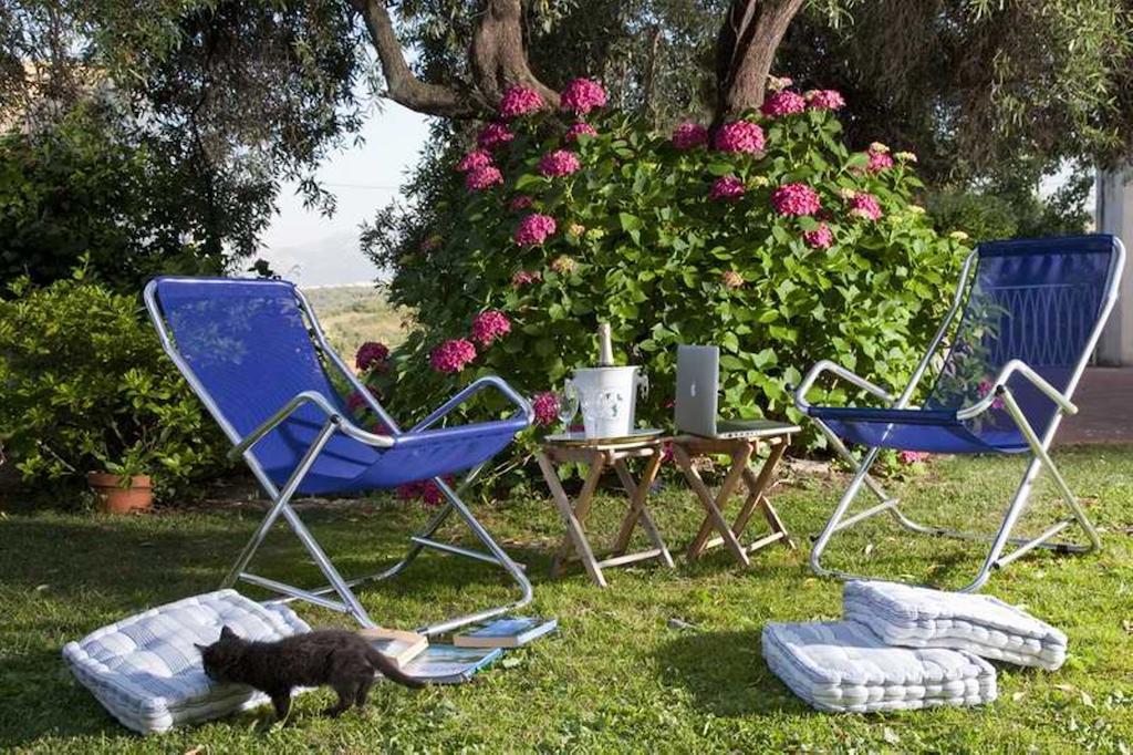 La Vignaredda - Residenza Di Charme Hotel Aggius Bagian luar foto